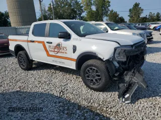2024 Ford Ranger XLT with VIN 1FTER4HH4RLE03987, listed as a Copart auction lot 71187974 with 5,420 mi miles and Salvage Title. Bid and sale history available at carsss.com. Image 4.
