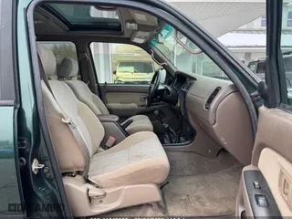2000 Toyota 4Runner SR5 with VIN JT3HN86R2Y0263096, listed as a IAAI auction lot 41649205 with 284,195 mi miles. Bid and sale history available at carsss.com. Image 5.