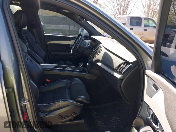 2018 Volvo XC90 R-Design with VIN YV4102KM1J1323790, listed as a IAAI auction lot 41786003 with 93,965 mi miles and . Bid and sale history available at DreamBid. Image 5.