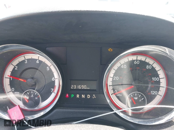 2017 Dodge Grand Caravan SE with VIN 2C7WDGBG3HR828825, listed as a IAAI auction lot 42048885 with 231,690 mi miles and . Bid and sale history available at DreamBid. Image 7.
