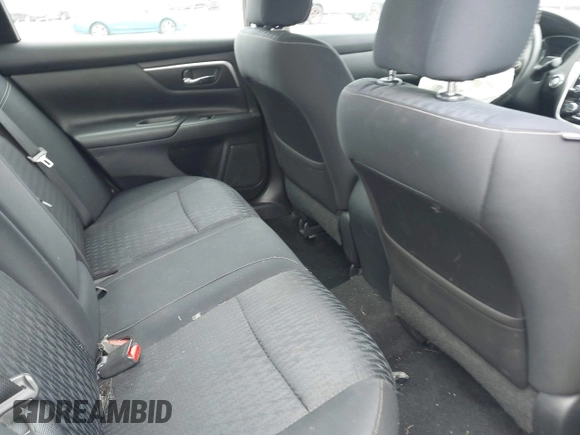 2018 Nissan Altima SR with VIN 1N4AL3AP0JC191207, listed as a IAAI auction lot 42033493 with 104,822 mi miles and . Bid and sale history available at carsss.com. Image 8.
