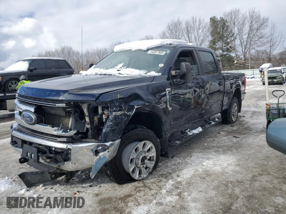 2021 Ford Super Duty F-250 SRW XL with VIN 1FT7W2B62MEC28732, listed as a Copart auction lot 44307565 with 124,653 mi miles and Salvage Title. Bid and sale history available at carsss.com. Image 1.