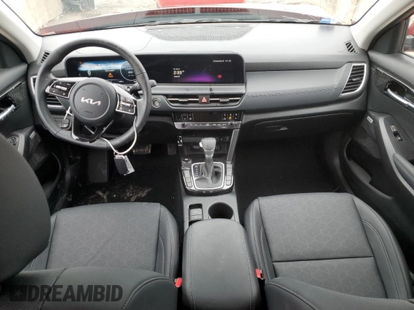 2024 Kia Seltos SX z VIN KNDETCA74R7585079, wystawiony jako Copart lot #43315445 z przebiegiem 2 248 mil mil oraz Czysty tytuł • Clean title. Historia ofert i sprzedaży dostępna na DreamBid. Obrazek 8.