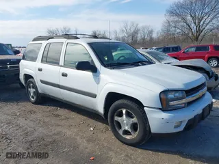 2005 Chevrolet TrailBlazer LS with VIN 1GNET16S156131333, listed as a IAAI auction lot 41673495 with 188,840 mi miles. Bid and sale history available at carsss.com. Image 1.