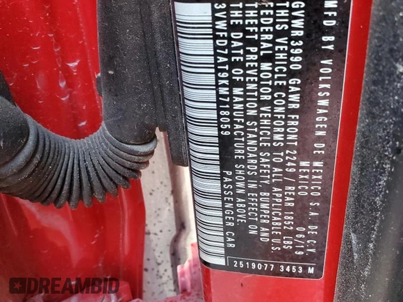 2019 Volkswagen Beetle S с VIN 3VWFD7AT9KM718059, выставлен на аукционе Copart как лот 53284925 с пробегом 54 910 миль миль и Списание • Salvage title. История ставок и продаж доступна на DreamBid. Изображение 12.