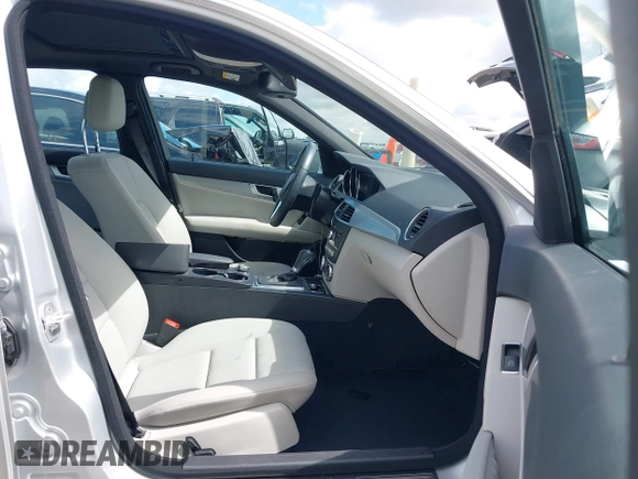 2014 Mercedes-Benz C 250 Sport with VIN WDDGF4HB1EA951907, listed as a IAAI auction lot 42580563 with 51,592 mi miles and . Bid and sale history available at DreamBid. Image 5.
