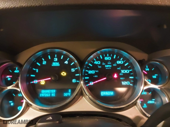 2010 Chevrolet Silverado 1500 LT with VIN 1GCSKSE33AZ150361, listed as a IAAI auction lot 41589213 with 197,263 mi miles. Bid and sale history available at carsss.com. Image 7.