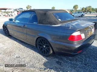 2006 BMW 3 Series 325Ci with VIN WBABW33416PX84855, listed as a IAAI auction lot 42001364 with 152,876 mi miles. Bid and sale history available at carsss.com. Image 3.
