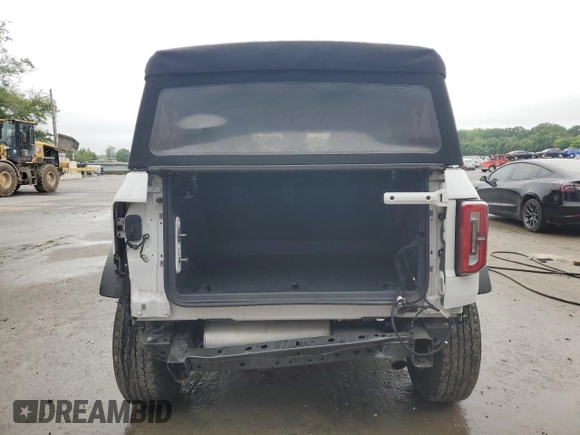 2022 Ford Bronco with VIN 1FMDE5BH8NLB86889, listed as a Copart auction lot 60898845 with 30,414 mi miles and Salvage title. Bid and sale history available at DreamBid. Image 6.