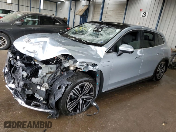 2023 Mercedes-Benz EQS 450 z VIN 4JGDM2EB6PA024248, wystawiony jako Copart lot #56052475 z przebiegiem 13 760 mil mil oraz Szkoda całkowita • Salvage title. Historia ofert i sprzedaży dostępna na DreamBid. Obrazek 1.