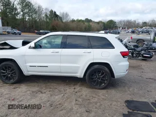 2019 Jeep Grand Cherokee Upland with VIN 1C4RJFAG1KC565684, listed as a IAAI auction lot 41727054 with 53,043 mi miles. Bid and sale history available at carsss.com. Image 14.
