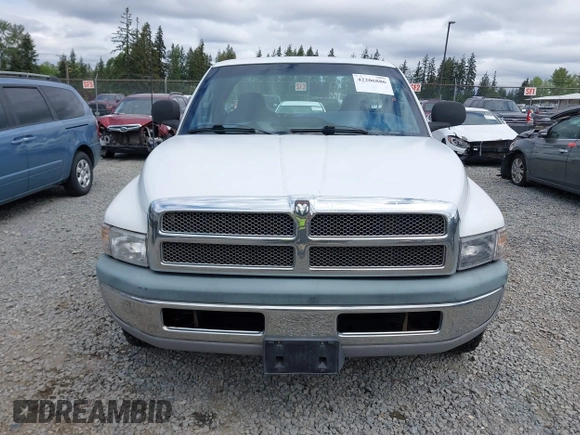 1998 Dodge 2500 z VIN 3B7KC26Z1WM267154, wystawiony jako IAAI lot #42206886 z przebiegiem 120 336 mil mil oraz . Historia ofert i sprzedaży dostępna na DreamBid. Obrazek 12.