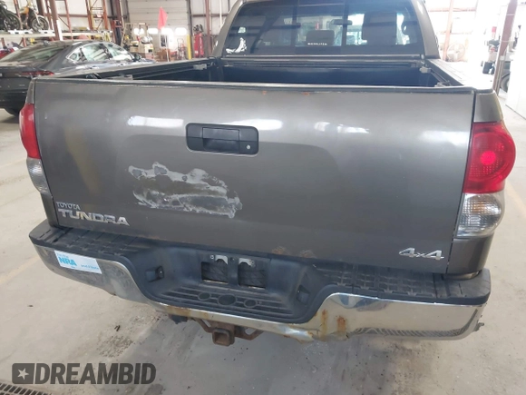 2007 Toyota Tundra SR5 with VIN 5TFBT54137X006800, listed as a IAAI auction lot 42061641 with 186,139 mi miles and . Bid and sale history available at DreamBid. Image 16.