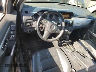 2010 Mercedes-Benz GLK 350 with VIN WDCGG8HBXAF294580, listed as a Copart auction lot 68317094 with 131,233 mi miles and Salvage Title. Bid and sale history available at DreamBid. Image 8.