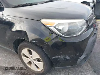 2015 Kia Soul z VIN KNDJN2A29F7164073, wystawiony jako IAAI lot #42484727 z przebiegiem 143 827 mil mil oraz . Historia ofert i sprzedaży dostępna na DreamBid. Obrazek 12.