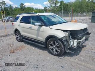 2018 Ford Explorer Platinum z VIN 1FM5K8HT4JGA50661, wystawiony jako IAAI lot #42184168 z przebiegiem 126 407 mil mil oraz . Historia ofert i sprzedaży dostępna na DreamBid. Obrazek 1.