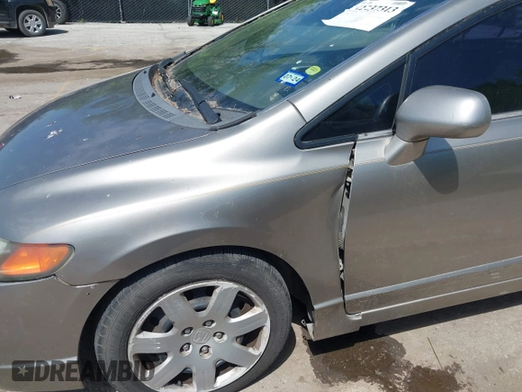 2006 Honda Civic LX z VIN 1HGFA16586L083119, wystawiony jako IAAI lot #42237313 z przebiegiem Nie podano mil oraz . Historia ofert i sprzedaży dostępna na DreamBid. Obrazek 6.