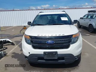 2015 Ford Explorer Sport z VIN 1FM5K8GT0FGA87473, wystawiony jako IAAI lot #42272510 z przebiegiem 123 443 mil mil oraz . Historia ofert i sprzedaży dostępna na DreamBid. Obrazek 13.