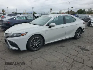 2022 Toyota Camry SE with VIN 4T1G11AK4NU058724, listed as a Copart auction lot 53511615 with 63,235 mi miles and Salvage Title. Bid and sale history available at DreamBid. Image 1.