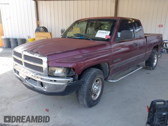 2000 Dodge 2500 with VIN 3B7KC2364YG142578, listed as a IAAI auction lot 42456567 with 326,789 mi miles and . Bid and sale history available at DreamBid. Image 2.