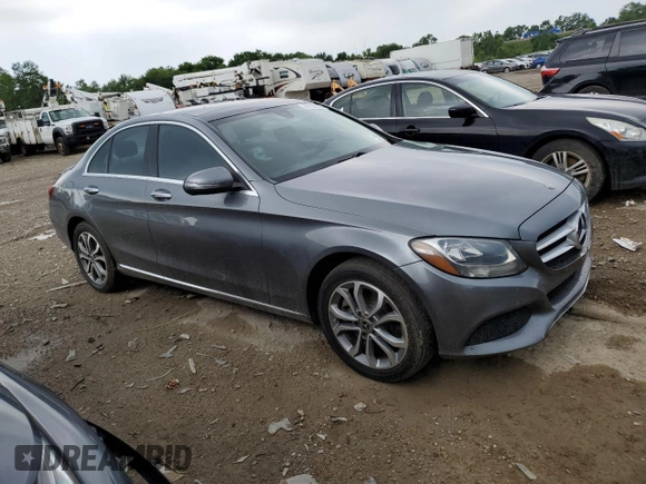 2018 Mercedes-Benz C 300 z VIN WDDWF4KB7JR350226, wystawiony jako Copart lot #61733245 z przebiegiem 74 870 mil mil oraz Szkoda całkowita • Salvage title. Historia ofert i sprzedaży dostępna na DreamBid. Obrazek 4.