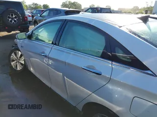 2013 Hyundai Sonata Limited z VIN KMHEC4A45DA050118, wystawiony jako IAAI lot #42043723 z przebiegiem 140 301 mil mil oraz . Historia ofert i sprzedaży dostępna na DreamBid. Obrazek 14.