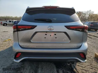 2024 Toyota Highlander LE with VIN 5TDKDRBH3RS531904, listed as a Copart auction lot 50995985 with 12,408 mi miles and Non Repairable. Bid and sale history available at carsss.com. Image 8.