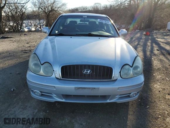 2002 Hyundai Sonata GLS with VIN KMHWF35H52A626032, listed as a Copart auction lot 86873644 with 169,614 mi miles and Salvage Title. Bid and sale history available at carsss.com. Image 5.