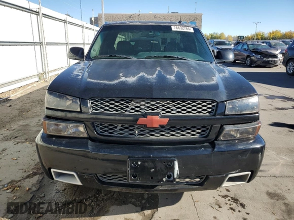 2003 Chevrolet Silverado SS z VIN 2GCEK19N531270435, wystawiony jako Copart lot #76632764 z przebiegiem 200 234 mil mil oraz Szkoda całkowita • Salvage title. Historia ofert i sprzedaży dostępna na DreamBid. Obrazek 5.