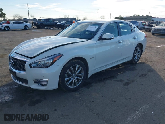 2016 Infiniti Q70 with VIN JN1EY1APXGM470039, listed as a IAAI auction lot 41331470 with 62,831 mi miles and . Bid and sale history available at DreamBid. Image 2.
