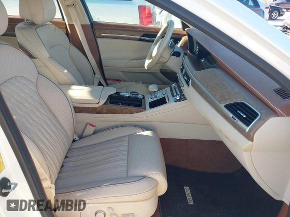 2021 Genesis G90 Premium z VIN KMTF34PA8MU089310, wystawiony jako IAAI lot #41762530 z przebiegiem Nie podano mil oraz . Historia ofert i sprzedaży dostępna na DreamBid. Obrazek 5.