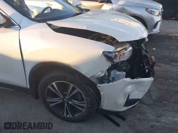 2019 Nissan Rogue SL with VIN 5N1AT2MV0KC841763, listed as a IAAI auction lot 40810670 with 54,315 mi miles and . Bid and sale history available at carsss.com. Image 18.