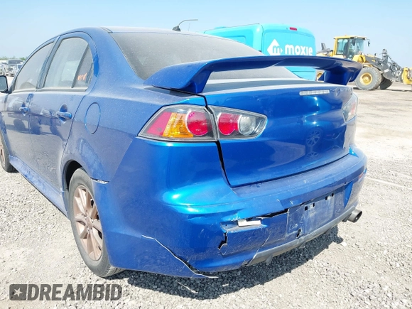 2015 Mitsubishi Lancer ES z VIN JA32U2FU8FU017468, wystawiony jako IAAI lot #42242669 z przebiegiem 135 928 mil mil oraz . Historia ofert i sprzedaży dostępna na DreamBid. Obrazek 13.