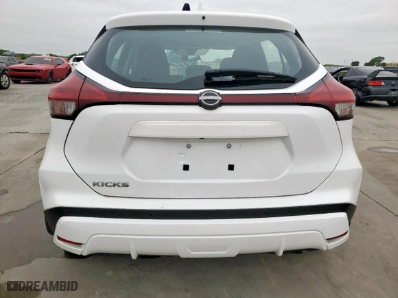 2022 Nissan Kicks S with VIN 3N1CP5BV3NL487674, listed as a Copart auction lot 51834635 with 29,355 mi miles and Clean Title. Bid and sale history available at carsss.com. Image 6.