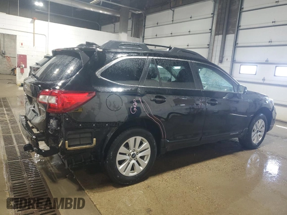 2019 Subaru Outback Premium with VIN 4S4BSAHC8K3206543, listed as a Copart auction lot 53030015 with 114,797 mi miles and Salvage Title. Bid and sale history available at carsss.com. Image 3.