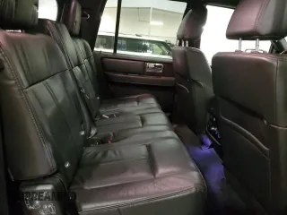 2017 Lincoln Navigator Reserve z VIN 5LMJJ3LT3HEL02544, wystawiony jako Copart lot #59875255 z przebiegiem 123 720 mil mil oraz Szkoda całkowita • Salvage title. Historia ofert i sprzedaży dostępna na DreamBid. Obrazek 11.