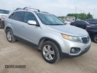 2013 Kia Sorento EX with VIN 5XYKU4A22DG413476, listed as a IAAI auction lot 41904366 with 225,827 mi miles and . Bid and sale history available at carsss.com. Image 1.