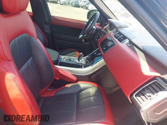 2019 Land Rover Range Rover Sport HSE Dynamic with VIN SALWV2SV8KA820624, listed as a IAAI auction lot 42109920 with 122,076 mi miles and . Bid and sale history available at DreamBid. Image 5.