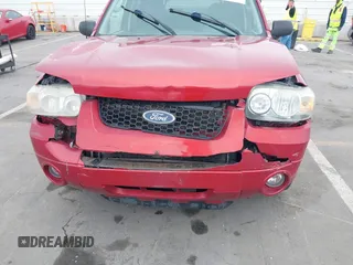 2006 Ford Escape Hybrid with VIN 1FMCU96H96KA52738, listed as a IAAI auction lot 41773608 with 214,834 mi miles and . Bid and sale history available at DreamBid. Image 12.