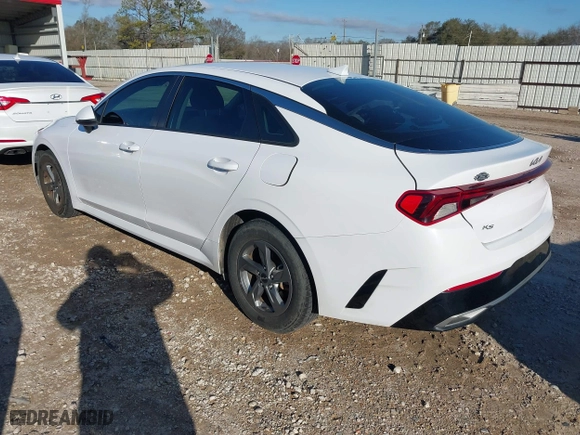 2022 Kia K5 LXS with VIN 5XXG14J28NG116006, listed as a IAAI auction lot 41623420 with 60,991 mi miles. Bid and sale history available at carsss.com. Image 3.