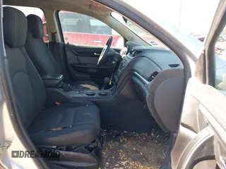 2016 Chevrolet Traverse LT with VIN 1GNKRGKD3GJ176589, listed as a IAAI auction lot 41489907 with 195,141 mi miles. Bid and sale history available at carsss.com. Image 5.