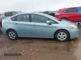 2013 Toyota Prius One with VIN JTDKN3DU4D5612512, listed as a IAAI auction lot 42184227 with 277,597 mi miles and . Bid and sale history available at DreamBid. Image 13.