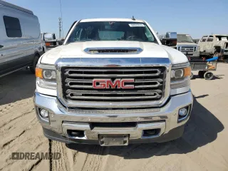 2017 GMC Sierra 2500HD SLT with VIN 1GT12TEY7HF231579, listed as a Copart auction lot 68605844 with 172,502 mi miles and Salvage Title. Bid and sale history available at carsss.com. Image 5.