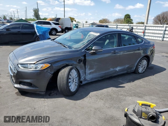 2016 Ford Fusion Energi SE Luxury with VIN 3FA6P0PU6GR310541, listed as a Copart auction lot 52297815 with 122,985 mi miles and Non Repairable. Bid and sale history available at carsss.com. Image 1.