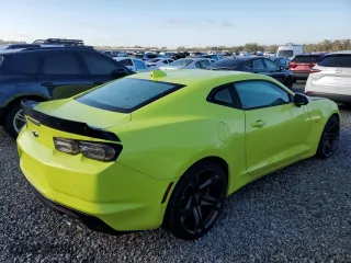 2021 Chevrolet Camaro 2SS with VIN 1G1FH1R77M0125648, listed as a Copart auction lot 85612204 with 19,513 mi miles and Salvage Title. Bid and sale history available at carsss.com. Image 3.