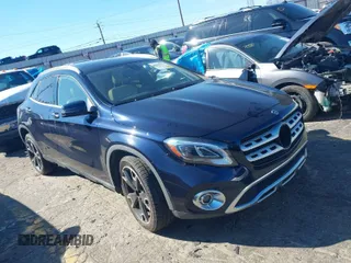 2018 Mercedes-Benz GLA 250 z VIN WDCTG4EB7JJ439700, wystawiony jako IAAI lot #41580156 z przebiegiem 80 037 mil mil oraz . Historia ofert i sprzedaży dostępna na DreamBid. Obrazek 1.