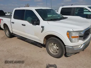 2021 Ford F-150 XL z VIN 1FTFW1E57MFA72500, wystawiony jako IAAI lot #42513875 z przebiegiem 117 601 mil mil oraz . Historia ofert i sprzedaży dostępna na DreamBid. Obrazek 1.