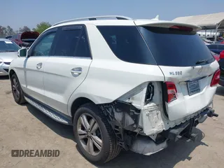 2013 Mercedes-Benz M 350 with VIN 4JGDA5JB6DA163663, listed as a IAAI auction lot 42449381 with 125,880 mi miles and . Bid and sale history available at DreamBid. Image 3.