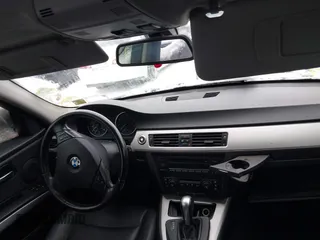 2006 BMW 3 Series 325xi with VIN WBAVT13556KW22050, listed as a IAAI auction lot 41551183 with Not provided miles and . Bid and sale history available at DreamBid. Image 5.