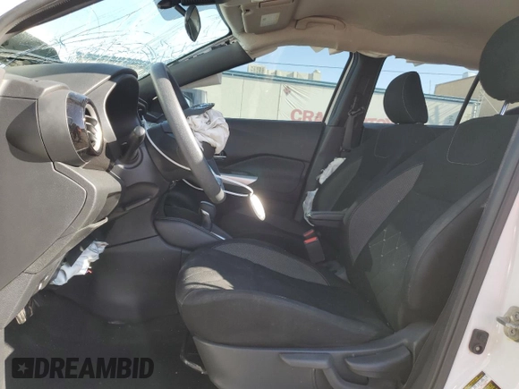 2020 Nissan Kicks SV z VIN 3N1CP5CV5LL545425, wystawiony jako Copart lot #52354285 z przebiegiem 52 245 mil mil oraz Szkoda całkowita • Salvage title. Historia ofert i sprzedaży dostępna na DreamBid. Obrazek 7.